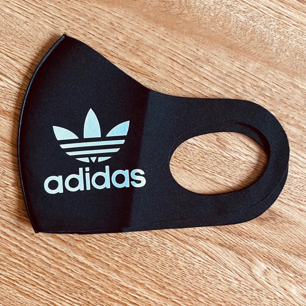 🆕 ADIDAS Mask 😷